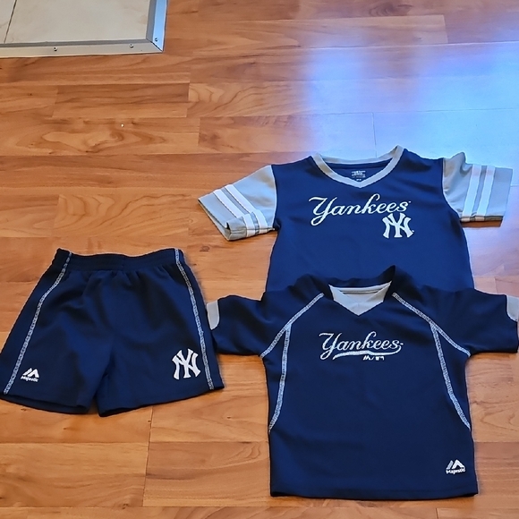 Baby Yankee Bundle - Picture 1 of 6